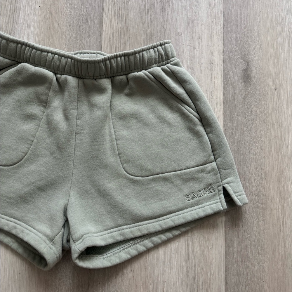 Sacré Fleece Shorts